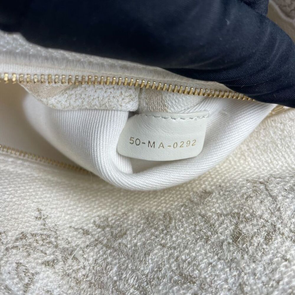 Dior Women Pre-Loved Bag Very Good Condition - Picture 9 of 9